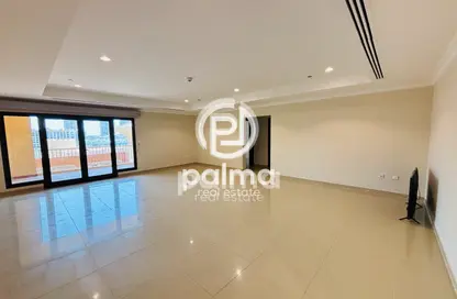 Apartment - 2 Bedrooms - 3 Bathrooms for rent in East Porto Drive - Porto Arabia - The Pearl Island - Doha