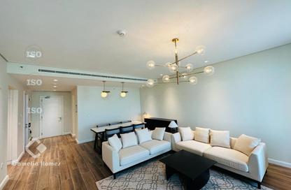 Apartment - 3 Bedrooms - 5 Bathrooms for rent in Floresta Gardens - Floresta Gardens - The Pearl Island - Doha