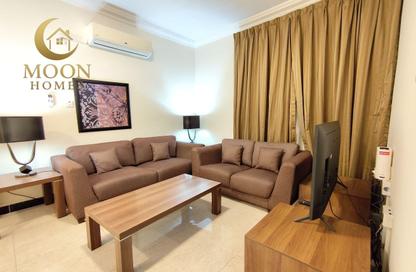 Apartment - 1 - 1 for rent in Umm Ghwailina Comm - Umm Ghuwalina - Umm Ghuwailina - Doha