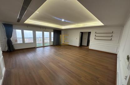 Apartment - 2 Bedrooms - 3 Bathrooms for rent in West Porto Drive - Porto Arabia - The Pearl Island - Doha