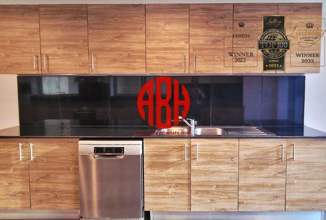 1002613 - Property Image 3