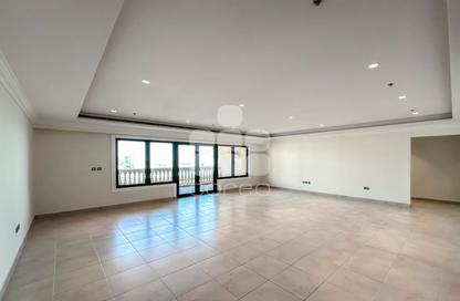 Apartment - 3 Bedrooms - 4 Bathrooms for rent in Tower 31 - Porto Arabia - The Pearl Island - Doha
