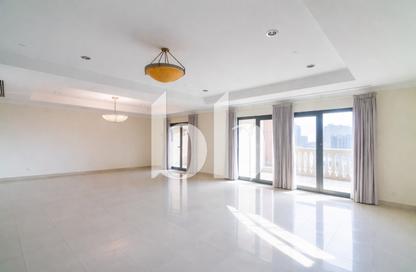 Apartment - 2 Bedrooms - 3 Bathrooms for sale in West Porto Drive - Porto Arabia - The Pearl Island - Doha Apartment - 2 Bedrooms - 3 Bathrooms for sale in West Porto Drive - Porto Arabia - The Pearl Island - Doha