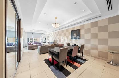 Apartment - 2 Bedrooms - 3 Bathrooms for rent in West Porto Drive - Porto Arabia - The Pearl Island - Doha