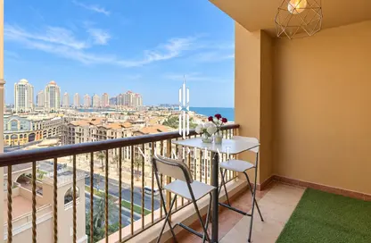 Apartment - 1 Bedroom - 2 Bathrooms for sale in Tower 28 - Porto Arabia - The Pearl Island - Doha Apartment - 1 Bedroom - 2 Bathrooms for sale in Tower 28 - Porto Arabia - The Pearl Island - Doha