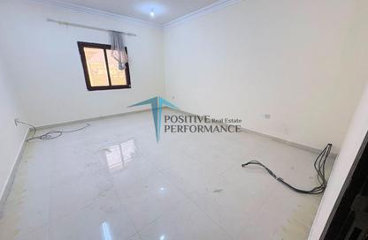 Apartment - 1 Bedroom - 1 Bathroom for rent in Wadi Al Shaheeniya Street - Ain Khaled - Doha Apartment - 1 Bedroom - 1 Bathroom for rent in Wadi Al Shaheeniya Street - Ain Khaled - Doha
