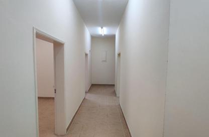 Apartment - 2 Bedrooms - 2 Bathrooms for rent in Umm Ghuwailina 4 - Umm Ghuwailina - Doha