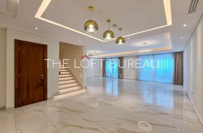 Villa - 5 Bedrooms - 7 Bathrooms for rent in Floresta Gardens - Floresta Gardens - The Pearl Island - Doha