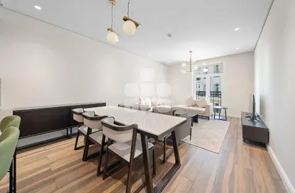 Apartment - 2 Bedrooms - 3 Bathrooms for rent in Floresta Gardens - Floresta Gardens - The Pearl Island - Doha Apartment - 2 Bedrooms - 3 Bathrooms for rent in Floresta Gardens - Floresta Gardens - The Pearl Island - Doha