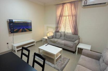 شقة - غرفة نوم - 1 حمام للايجار في طريق المطار القديم - الدوحة شقة - غرفة نوم - 1 حمام للايجار في طريق المطار القديم - الدوحة