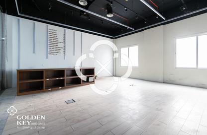 Shop - Studio - 2 Bathrooms for rent in Al Sadd Road - Al Sadd - Doha