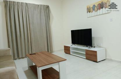 Apartment - 1 Bedroom - 1 Bathroom for rent in Umm Ghwailina Comm - Umm Ghuwalina - Umm Ghuwailina - Doha