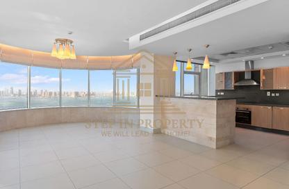 Apartment - 3 Bedrooms - 5 Bathrooms for rent in West Bay Tower - West Bay - West Bay - Doha
