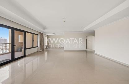 Apartment - 2 Bedrooms - 3 Bathrooms for rent in East Porto Drive - Porto Arabia - The Pearl Island - Doha