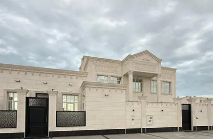 Villa - 7+ Bedrooms - 7+ Bathrooms for sale in Rawdat Al Hamama - Al Daayen