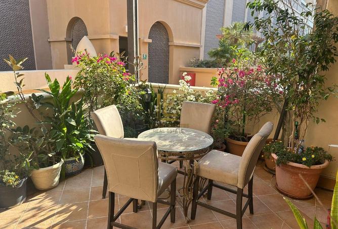 977110 - Property Image 2