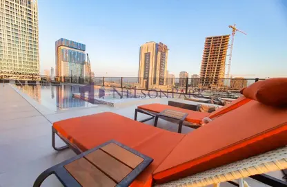 شقة - 2 غرف نوم - 3 حمامات للايجار في طريق بورتو الشرقي - بورتو أرابيا - جزيرة اللؤلؤة - الدوحة