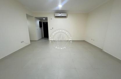 Apartment - 3 Bedrooms - 3 Bathrooms for rent in Al Mansoura - Al Mansoura - Doha Apartment - 3 Bedrooms - 3 Bathrooms for rent in Al Mansoura - Al Mansoura - Doha