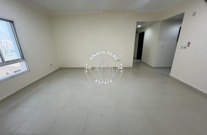 Apartment - 3 Bedrooms - 3 Bathrooms for rent in Al Mansoura - Al Mansoura - Doha