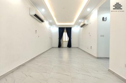 Apartment - 3 Bedrooms - 3 Bathrooms for rent in Muntazah 7 - Al Muntazah - Doha