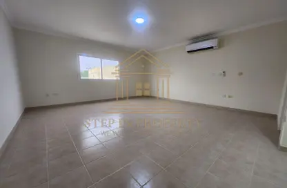Villa - 5 Bedrooms - 4 Bathrooms for rent in Al Messila - Al Messila - Doha