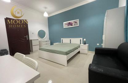 Apartment - 1 Bedroom - 1 Bathroom for rent in Al Aziziyah - Al Aziziyah - Doha