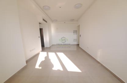 Apartment - 1 Bedroom - 2 Bathrooms for rent in Ibn Al Haitam Street - Fereej Abdul Aziz - Doha