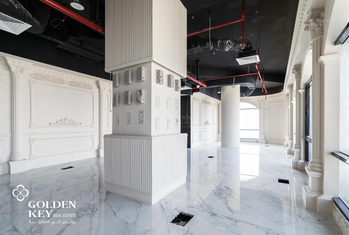 مكتب بالمارينا الوسيل منطقة الأعمال  باطلالة لا مثيل لها