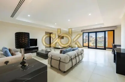 شقة - 2 غرف نوم - 3 حمامات للايجار في طريق بورتو الشرقي - بورتو أرابيا - جزيرة اللؤلؤة - الدوحة