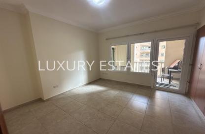 Apartment - 2 Bedrooms - 3 Bathrooms for rent in West Porto Drive - Porto Arabia - The Pearl Island - Doha Apartment - 2 Bedrooms - 3 Bathrooms for rent in West Porto Drive - Porto Arabia - The Pearl Island - Doha