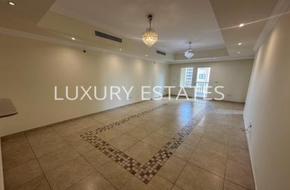 Apartment - 2 Bedrooms - 3 Bathrooms for rent in West Porto Drive - Porto Arabia - The Pearl Island - Doha Apartment - 2 Bedrooms - 3 Bathrooms for rent in West Porto Drive - Porto Arabia - The Pearl Island - Doha