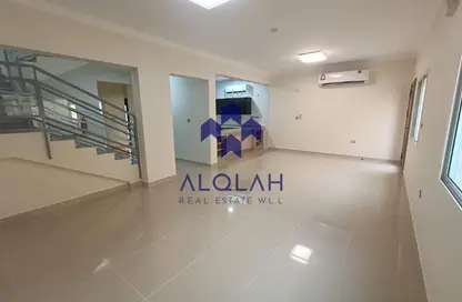 فيلا - 4 غرف نوم - 4 حمامات للايجار في سلاطة الجديدة - سلاطة - الدوحة