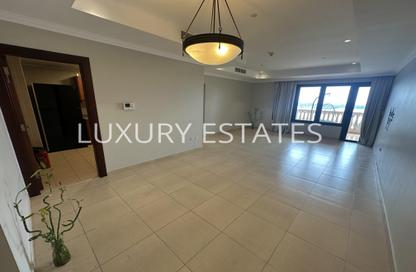 Apartment - 2 Bedrooms - 3 Bathrooms for rent in West Porto Drive - Porto Arabia - The Pearl Island - Doha Apartment - 2 Bedrooms - 3 Bathrooms for rent in West Porto Drive - Porto Arabia - The Pearl Island - Doha