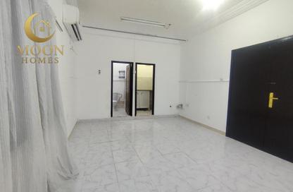 Apartment - Studio - 1 Bathroom for rent in Old Airport Road - Old Airport Road - Doha Apartment - Studio - 1 Bathroom for rent in Old Airport Road - Old Airport Road - Doha