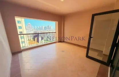 Apartment - 1 Bedroom - 2 Bathrooms for rent in Tower 28 - Porto Arabia - The Pearl Island - Doha