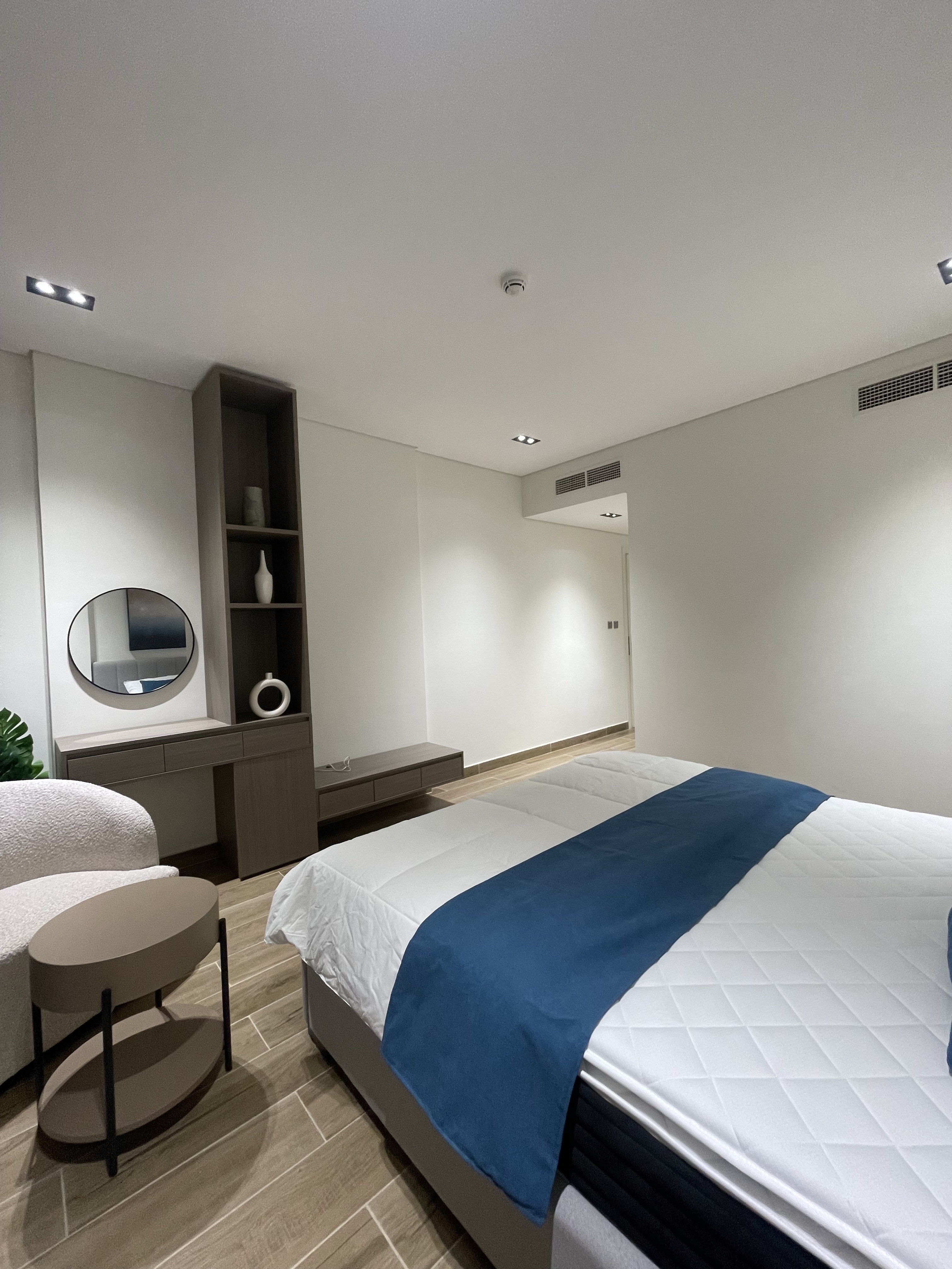 LAVISH BRAND NEW FF 2BED ROOM APARTMENT IN LUSAIL thumbnail 7