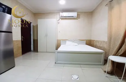 Apartment - 1 Bathroom for rent in Umm Ghuwailina 4 - Umm Ghuwailina - Doha