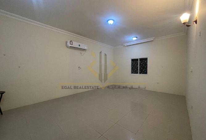 51953905 - Property Image 3