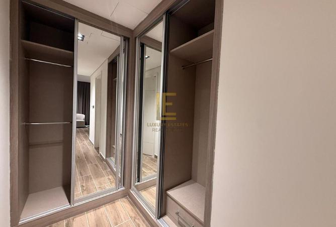 52501170 - Property Image 3