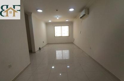 Apartment - 2 - 1 for rent in Umm Ghwailina Comm - Umm Ghuwalina - Umm Ghuwailina - Doha