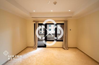 Apartment - 1 Bedroom - 2 Bathrooms for rent in West Porto Drive - Porto Arabia - The Pearl Island - Doha