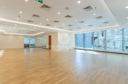 Office Space - Studio - 2 Bathrooms for rent in West Bay Tower - West Bay - West Bay - Doha