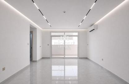 Apartment - 2 Bedrooms - 3 Bathrooms for rent in Kulaib Street - Kulaib Street - Doha Apartment - 2 Bedrooms - 3 Bathrooms for rent in Kulaib Street - Kulaib Street - Doha