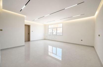 Apartment - 2 Bedrooms - 3 Bathrooms for rent in Kulaib Street - Kulaib Street - Doha Apartment - 2 Bedrooms - 3 Bathrooms for rent in Kulaib Street - Kulaib Street - Doha