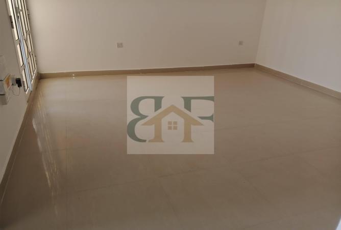 1007052 - Property Image 2