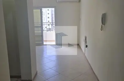 Apartment - 3 Bedrooms - 2 Bathrooms for rent in Muntazah 13 - Al Muntazah - Doha