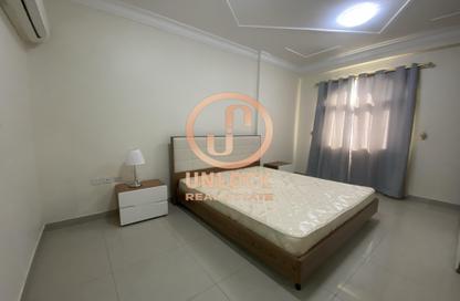 Apartment - 2 Bedrooms - 2 Bathrooms for rent in Al Sadd Road - Al Sadd - Doha