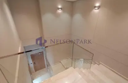 دوبلكس - غرفة نوم - 2 حمامات للايجار في فريج بن محمود الشمالي - فريج بن محمود - الدوحة