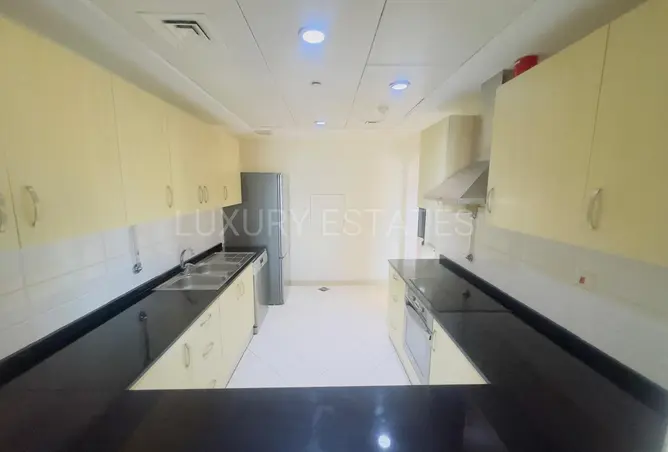 62352043 - Property Image 2