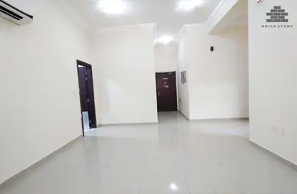 Apartment - 2 Bedrooms - 2 Bathrooms for rent in Muntazah 7 - Al Muntazah - Doha